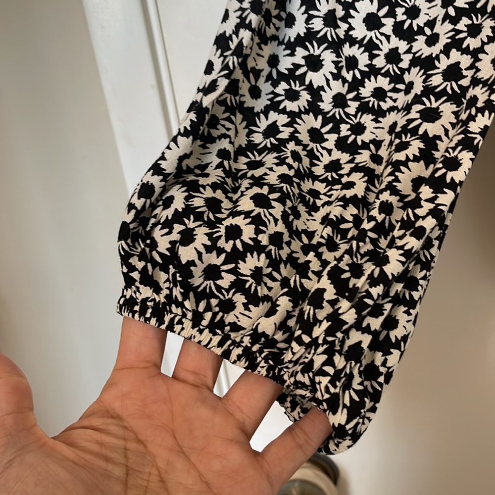 Audrey Crop Top; Size L, Worn Once - image 4